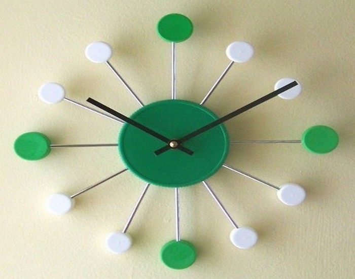 Recycled Bottle Caps Clock