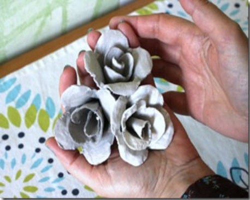 Beautiful Pink Roses from Recycled Egg Carton