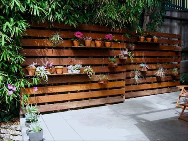 Recycled Pallets for Patio Decor