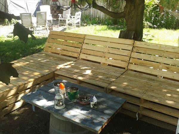 Upcycled Pallet Patio Furniture