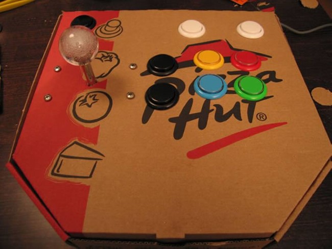 Reuse Cardboard Pizza Box Game Controller