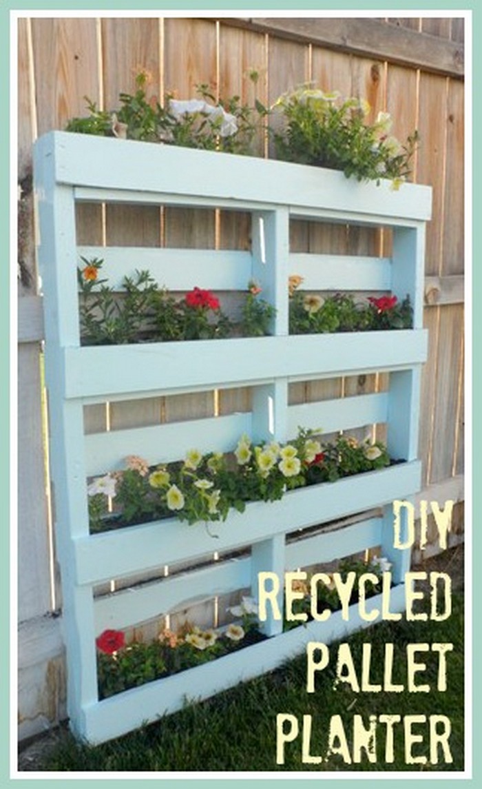 DIY Recycled Pallet Planter Idea