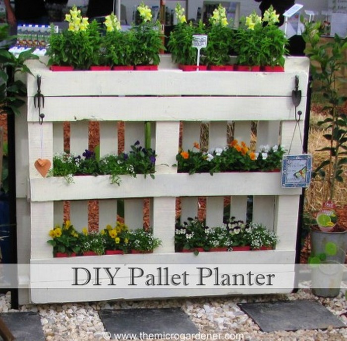 DIY Recycled Pallet Planter