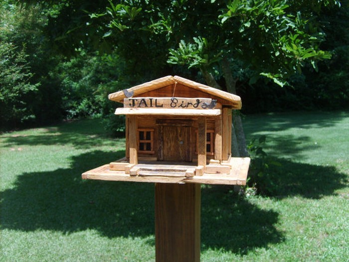 Upcycled Pallet Birdhouse