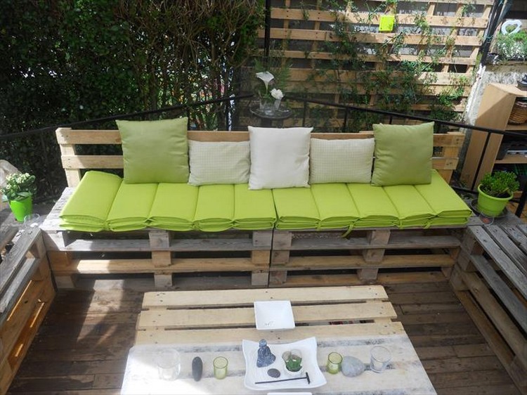 Cushioned Pallet Outdoor Furniture