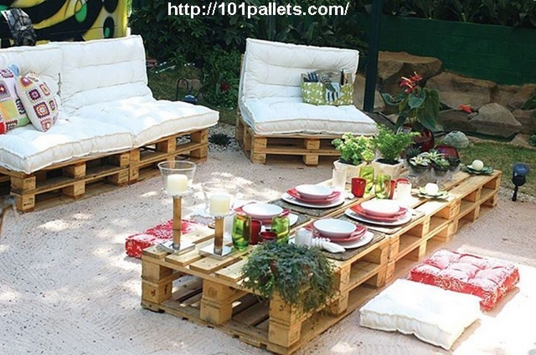 Recycled Pallet Garden Furniture