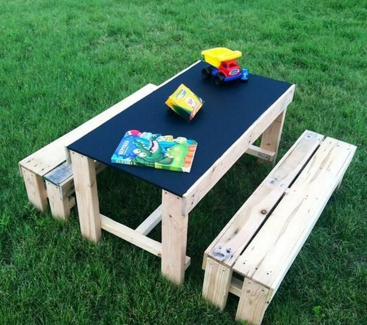Pallet Benches and Table for Kids