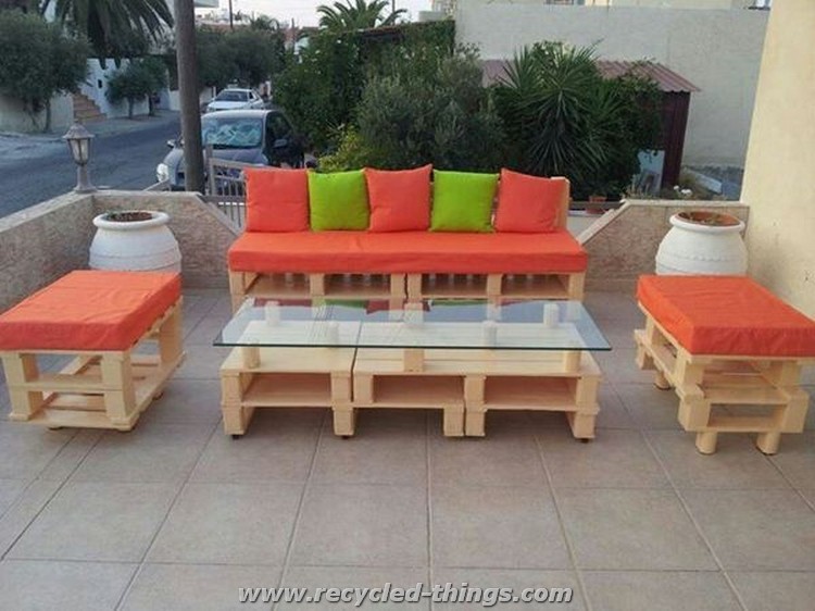 Ideas for Pallet Patio Furniture
