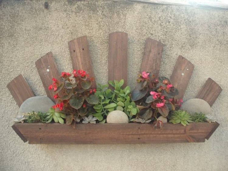 Recycled Pallet Wall Planter