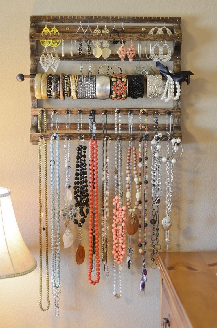 Wooden Jewelry Hanger