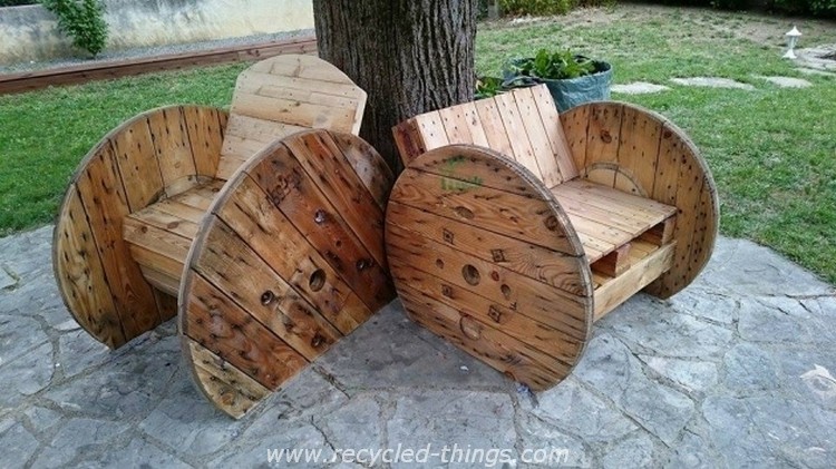 Cable Reel with Pallet Chairs