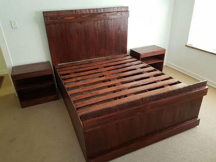 Wood Pallet Bed Frame with Headboard and Side Tables