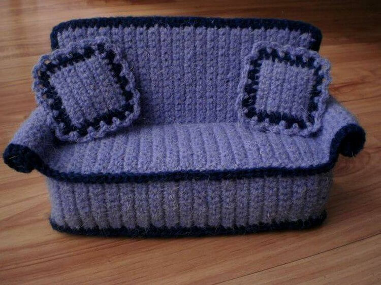 Crochet Couch with Cushions