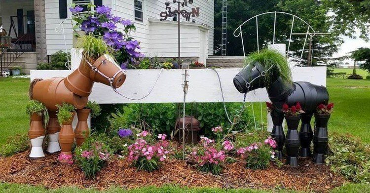 Horses Garden Art Idea