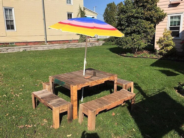 Pallet Garden Furniture Table and Benches