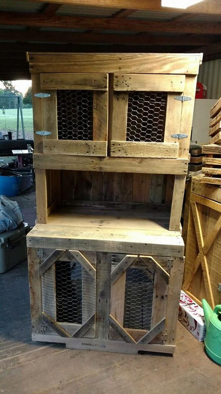 Recycled Pallet Hutch