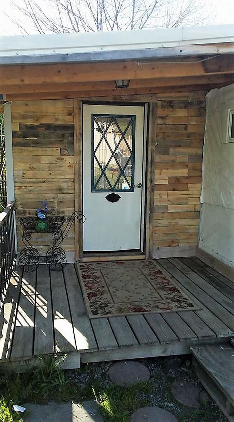 Recycled Pallet Outdoor Wall Paneling