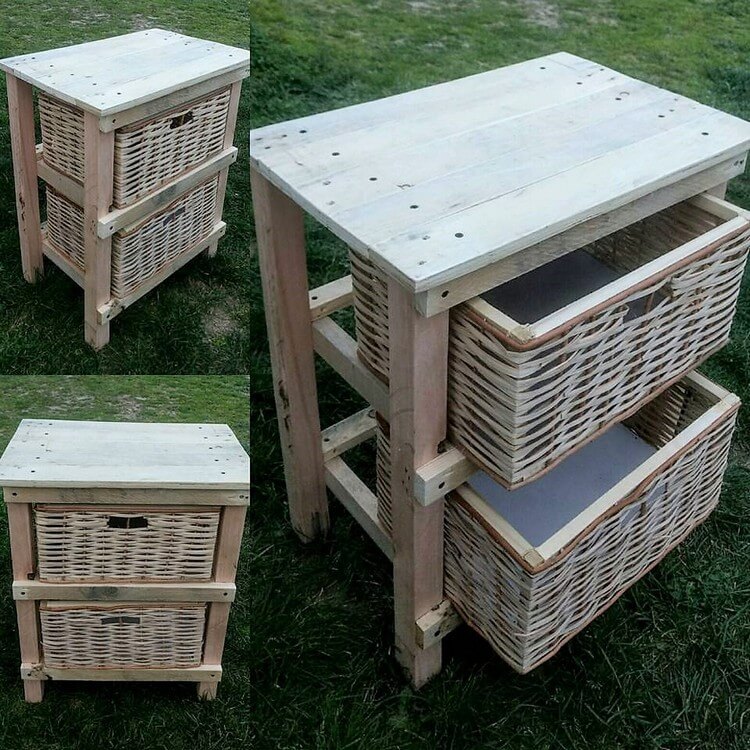 Pallet Laundry Table with Baskets