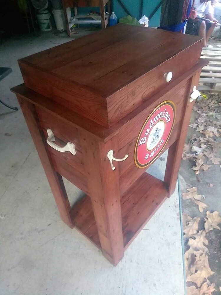 Recycled Pallet Cooler
