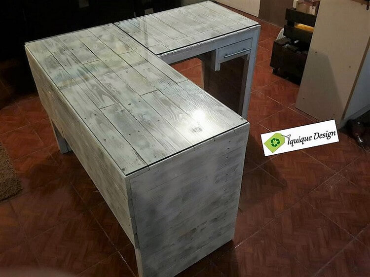 Recycled Pallet Reception Desk with Glass Top