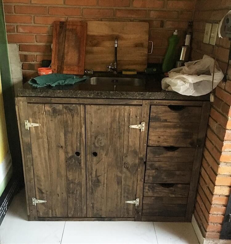 Pallet Sink with Cabinet and Drawers