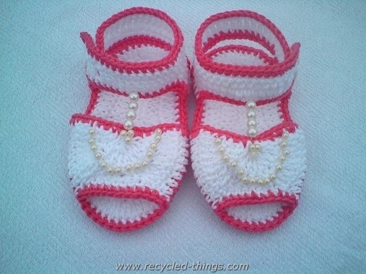 Adorable Crochet Baby Sandals free Patterns | Recycled Crafts